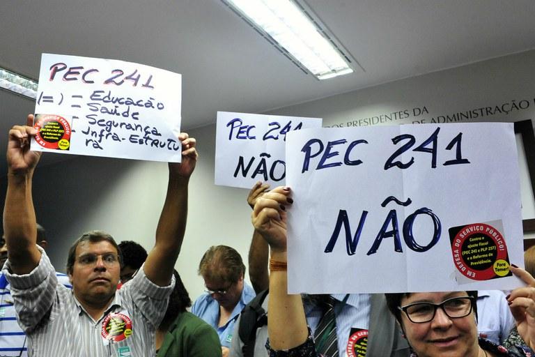 pec 241, #nãoapec241, pec o que é, #PecdoFimDoMundo, #nãoapec241, #Elesquepagem, #Queosricospaguem #RuaNeles