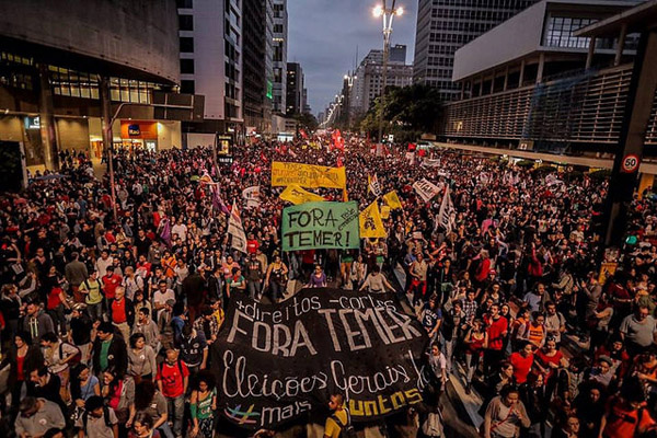 esquerda unida protesto