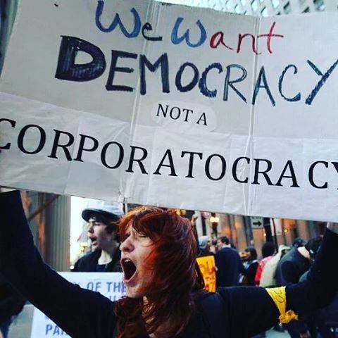 democracia hoje no brasil