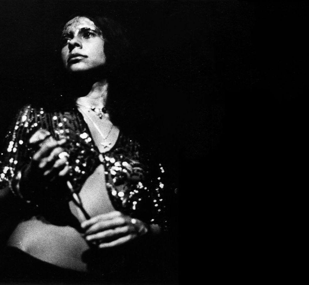 A cantora no show 'Gal a todo vapor', no Rio de Janeiro, em 1971