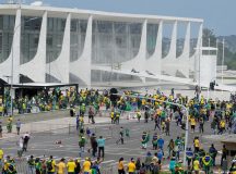 Bolsonaristas golpistas em invasão criminosa no Planalto
